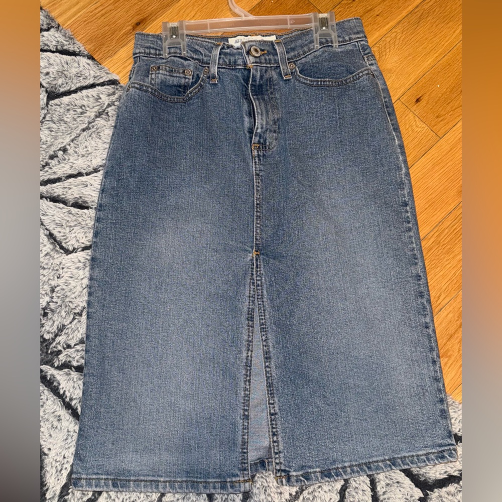 Old Navy vintage Blue Jean skirt high slit